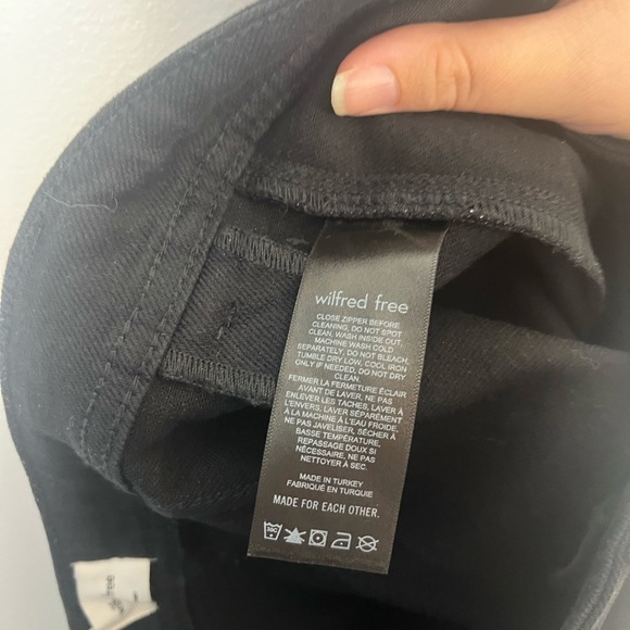 Aritzia Wilfred Free Modern Utility Pants Black Pockets Straight Leg size 0 - Picture 6 of 7